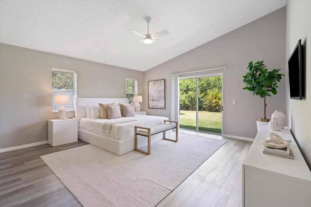 8593 Windy Circle Boynton Beach FL 33472
