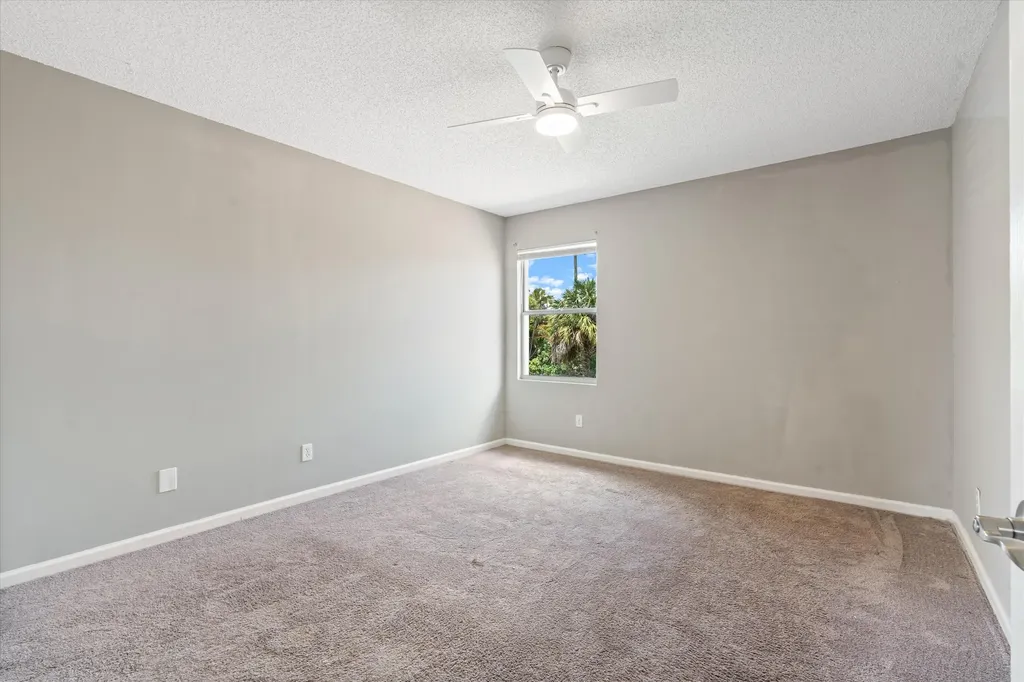 8593 Windy Circle Boynton Beach FL 33472