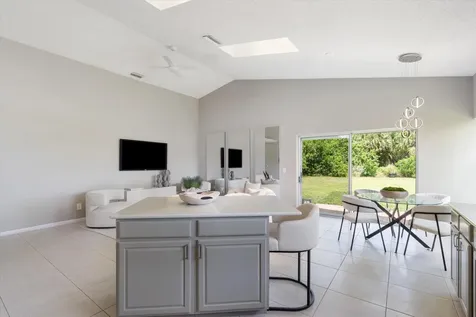 8593 Windy Circle Boynton Beach FL 33472