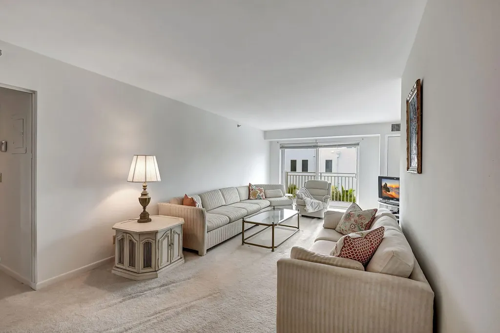 4511 S Ocean Boulevard Highland Beach FL 33487