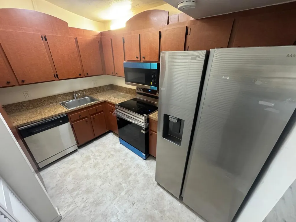 8773 Shadow Wood Boulevard Coral Springs FL 33071