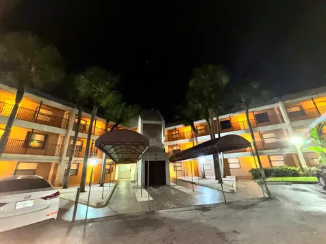 8773 Shadow Wood Boulevard Coral Springs FL 33071
