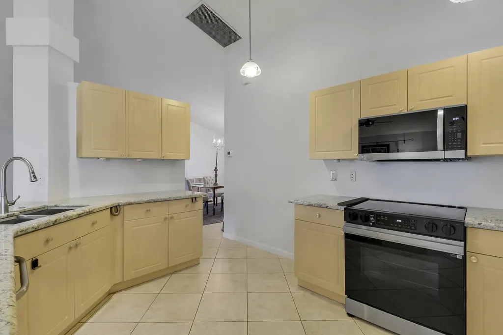 7160 Brickyard Circle Lake Worth FL 33467