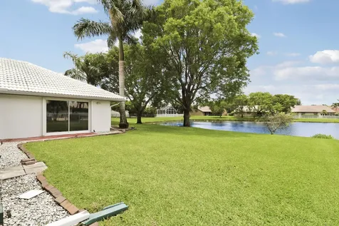 7160 Brickyard Circle Lake Worth FL 33467