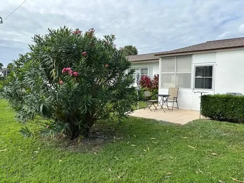 2936 Crosley Drive E West Palm Beach FL 33415