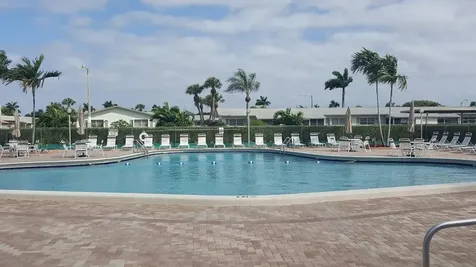 2936 Crosley Drive E West Palm Beach FL 33415