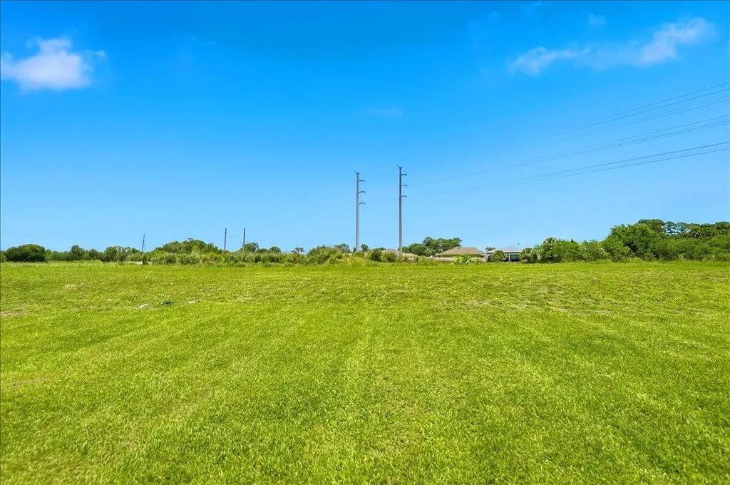2213 SW Salmon Road Port St Lucie FL 34953