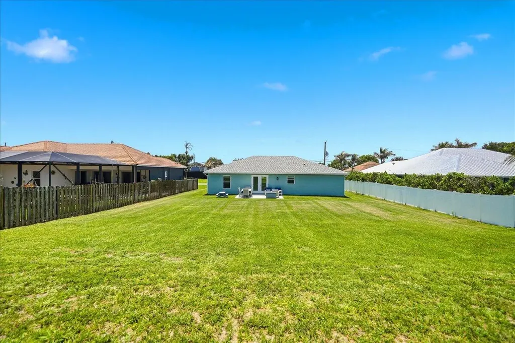 2213 SW Salmon Road Port St Lucie FL 34953