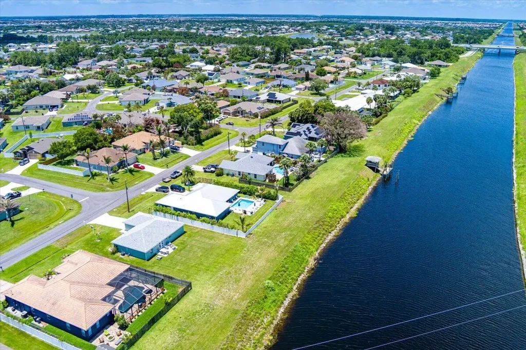 2213 SW Salmon Road Port St Lucie FL 34953