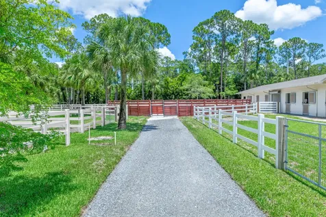 1464 Stallion Drive Loxahatchee FL 33470