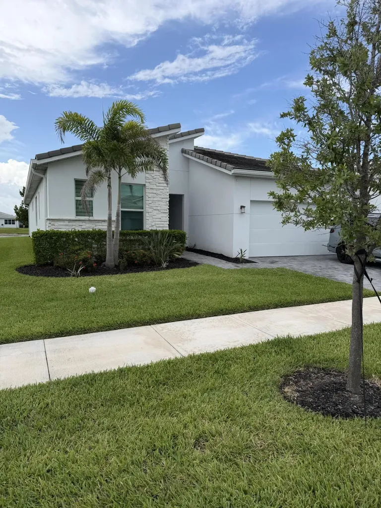 9856 SW Isabelline Drive Port St Lucie FL 34987