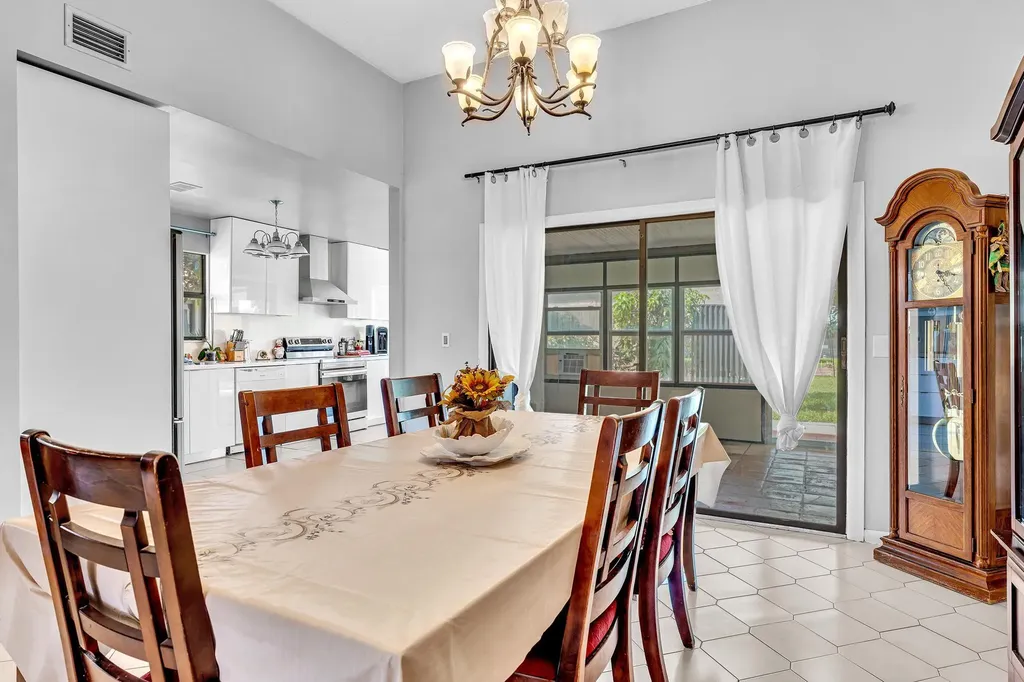 5463 Alta Way Lake Worth FL 33467