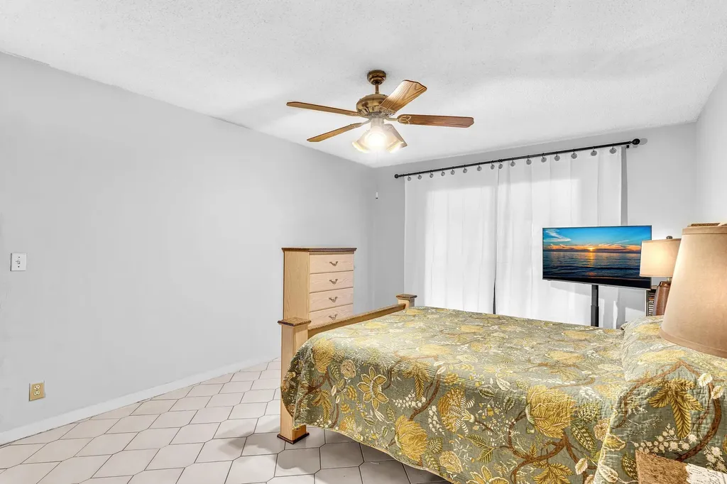 5463 Alta Way Lake Worth FL 33467