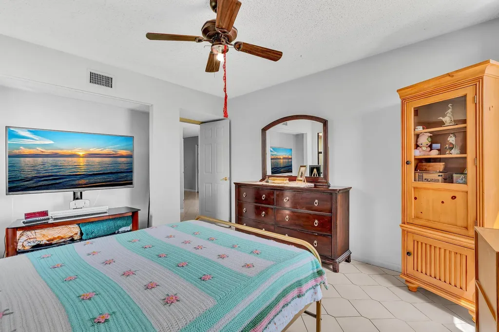 5463 Alta Way Lake Worth FL 33467