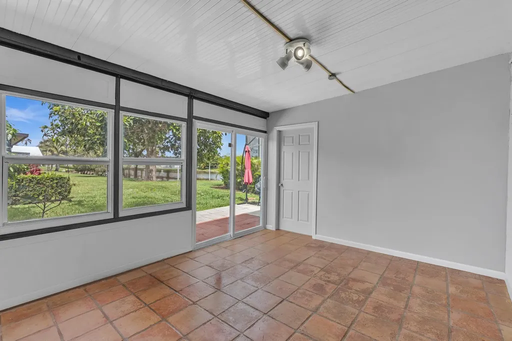 5463 Alta Way Lake Worth FL 33467