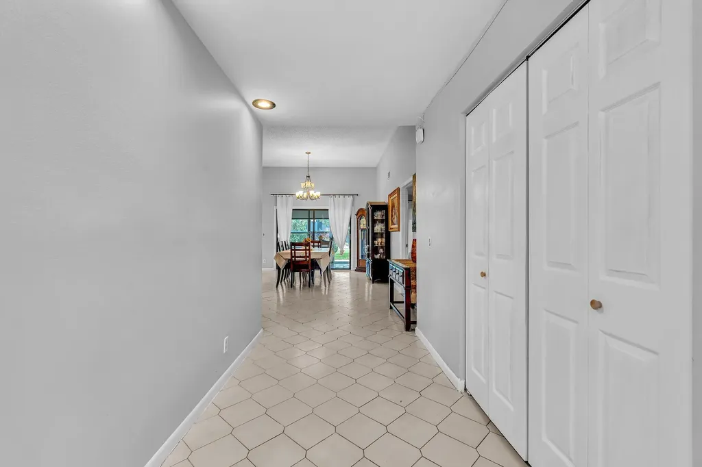 5463 Alta Way Lake Worth FL 33467
