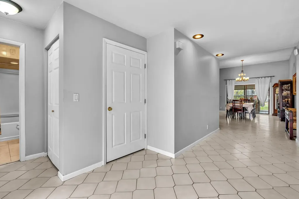 5463 Alta Way Lake Worth FL 33467