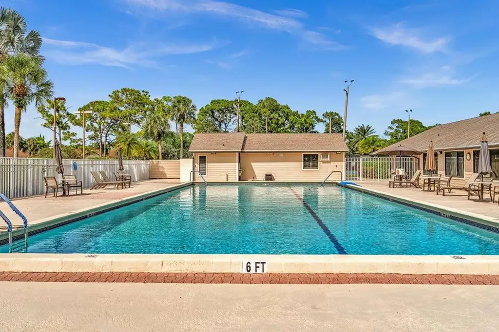 5463 Alta Way Lake Worth FL 33467