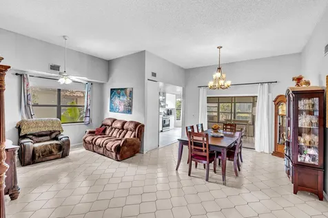 5463 Alta Way Lake Worth FL 33467