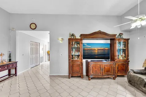 5463 Alta Way Lake Worth FL 33467