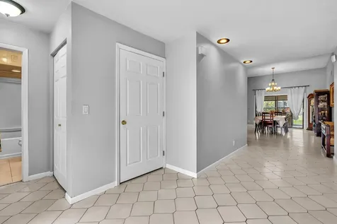 5463 Alta Way Lake Worth FL 33467