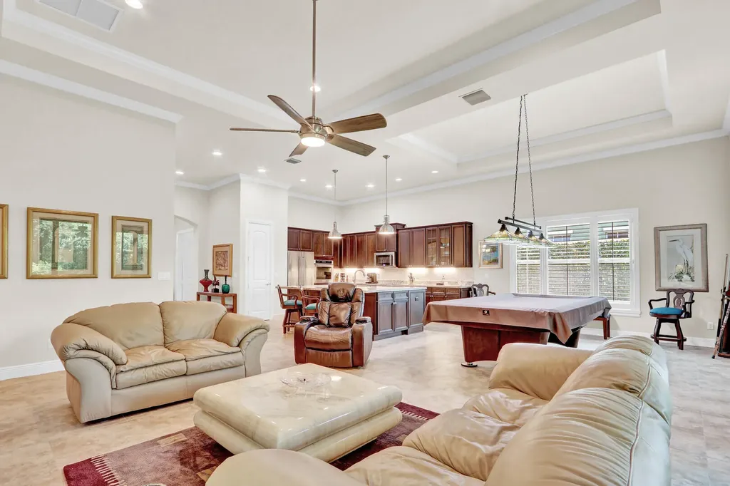 1042 NE Savanna Oaks Way Jensen Beach FL 34957