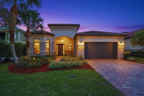1042 NE Savanna Oaks Way Jensen Beach FL 34957