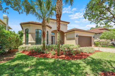 1042 NE Savanna Oaks Way Jensen Beach FL 34957