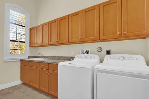 1042 NE Savanna Oaks Way Jensen Beach FL 34957