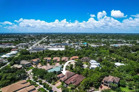 1042 NE Savanna Oaks Way Jensen Beach FL 34957
