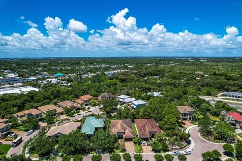 1042 NE Savanna Oaks Way Jensen Beach FL 34957