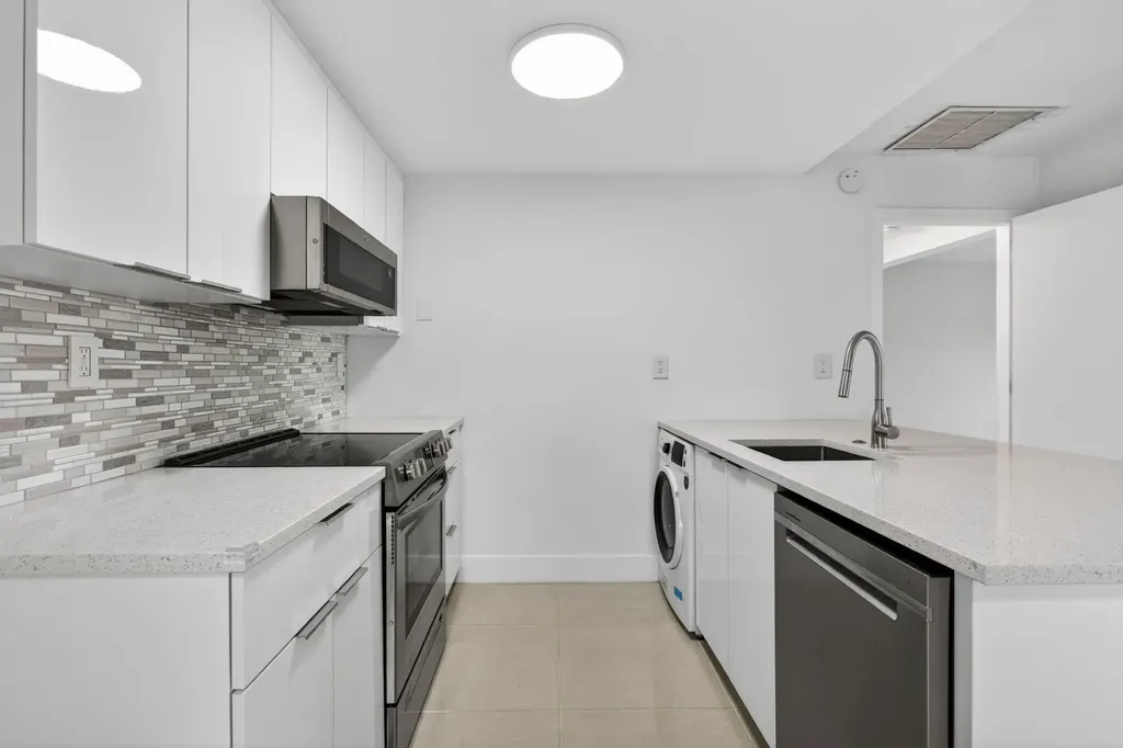 3212 NE 12th Street Pompano Beach FL 33062