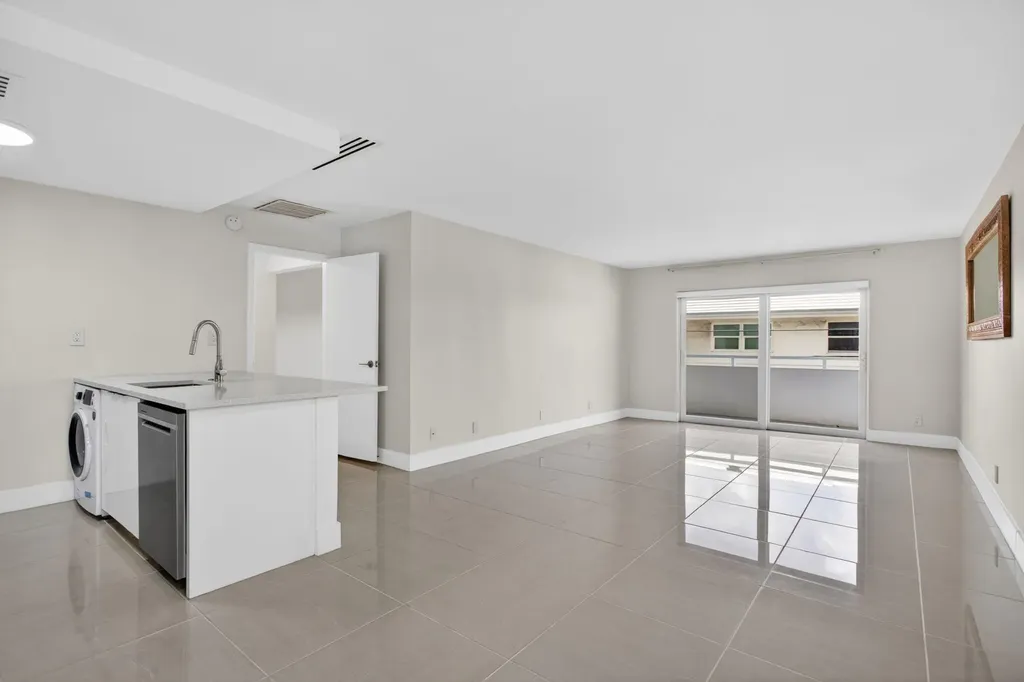 3212 NE 12th Street Pompano Beach FL 33062