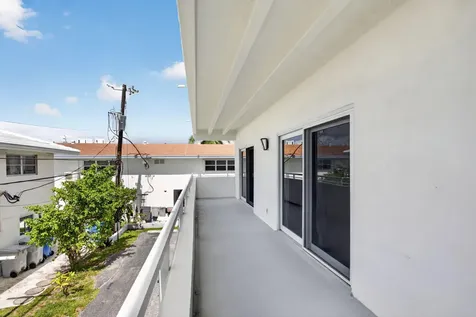 3212 NE 12th Street Pompano Beach FL 33062