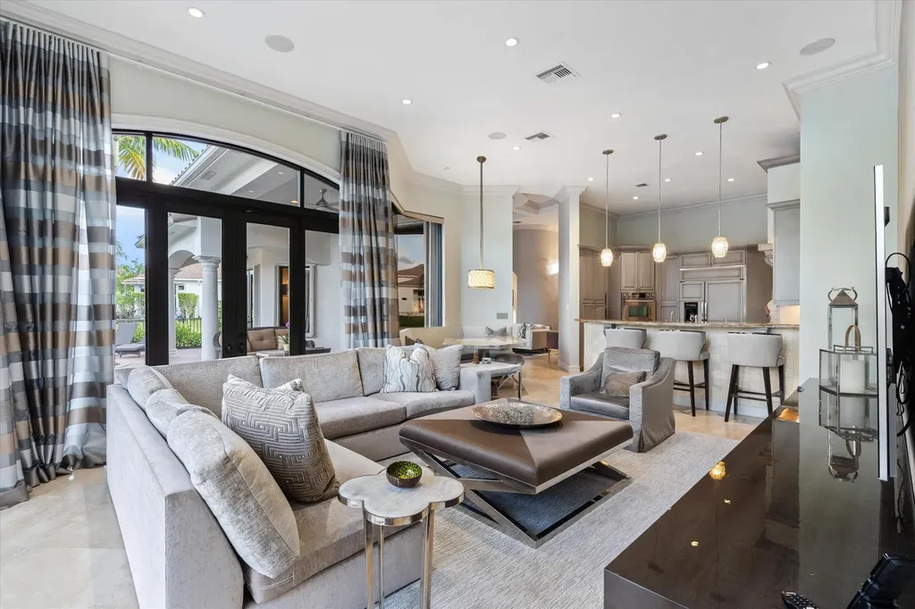 670 Carrot Wood Terrace Plantation FL 33324