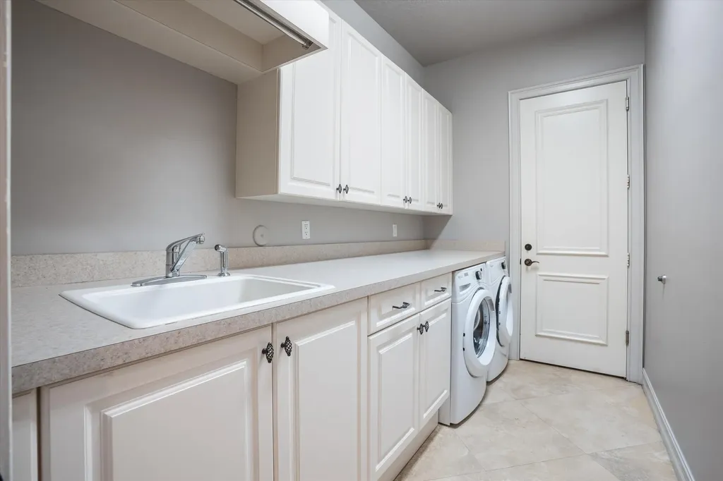 670 Carrot Wood Terrace Plantation FL 33324