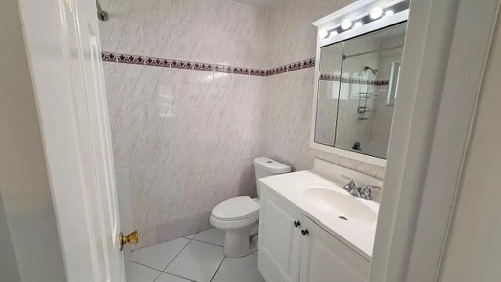 6813 Moonlit Drive Delray Beach FL 33446