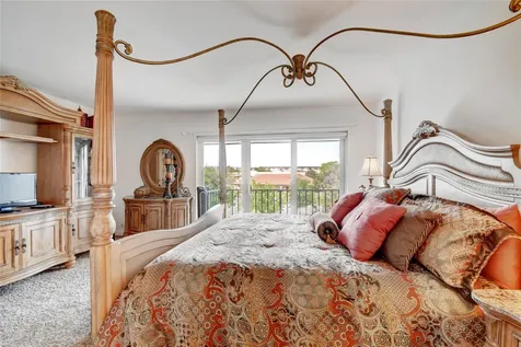 5555 N Ocean Boulevard Lauderdale By The Sea FL 33308