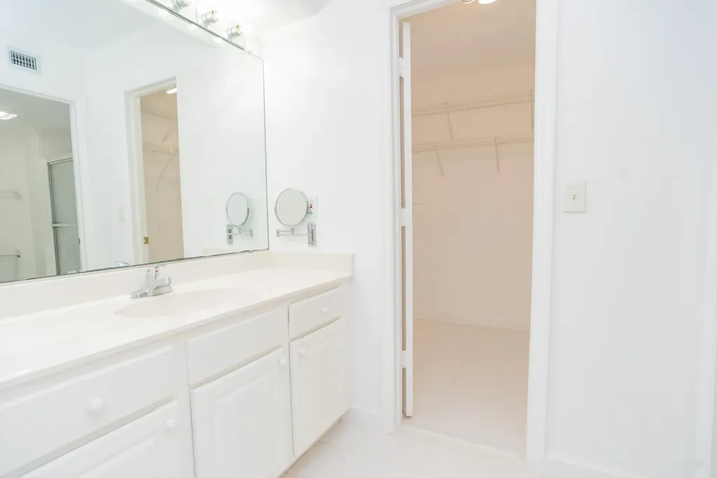 300 Grand Royale Circle Vero Beach FL 32962