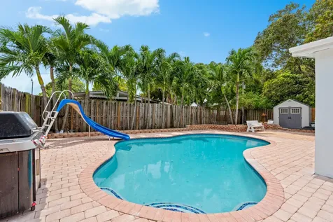 340 NE 26th Court Pompano Beach FL 33064