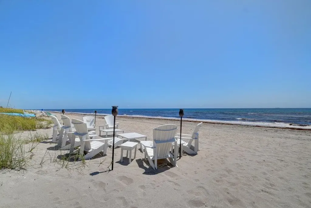 2225 S Ocean Boulevard Delray Beach FL 33483