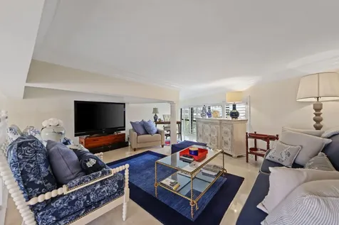 3010 NE 49th Street Fort Lauderdale FL 33308