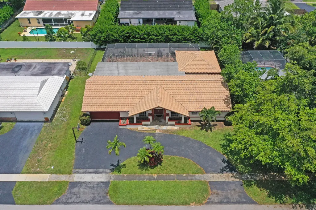 7381 SW 6th Court Plantation FL 33317