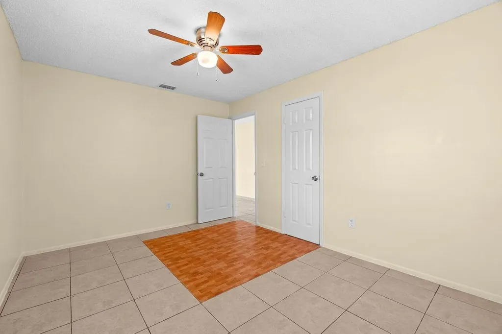 4863 Gulfstream Road Lake Worth FL 33460