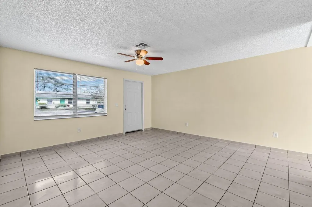 4863 Gulfstream Road Lake Worth FL 33460