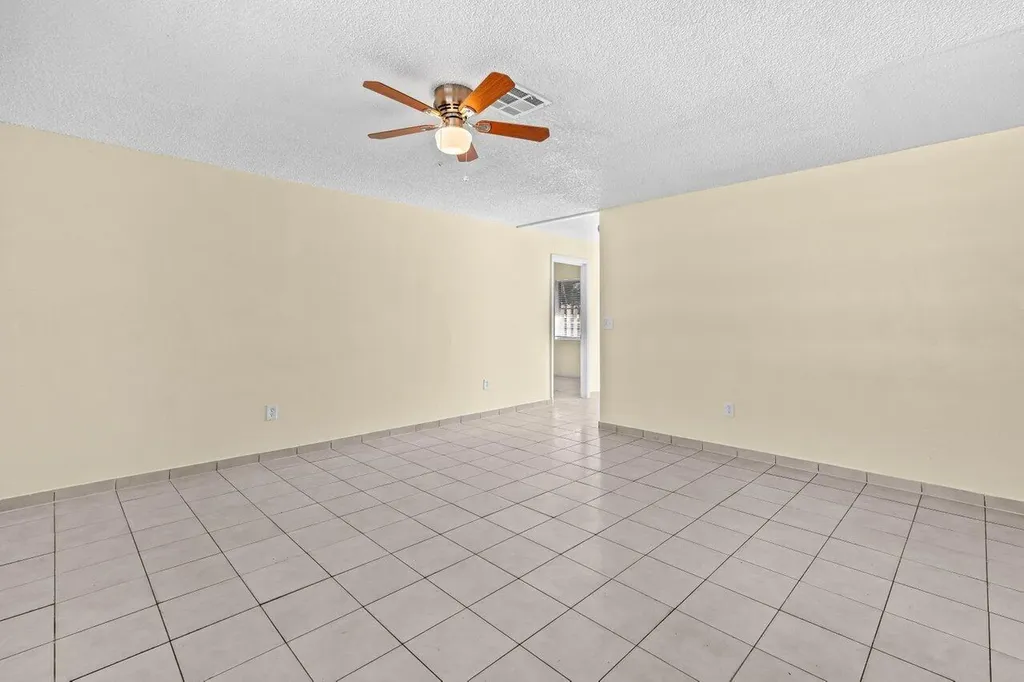 4863 Gulfstream Road Lake Worth FL 33460