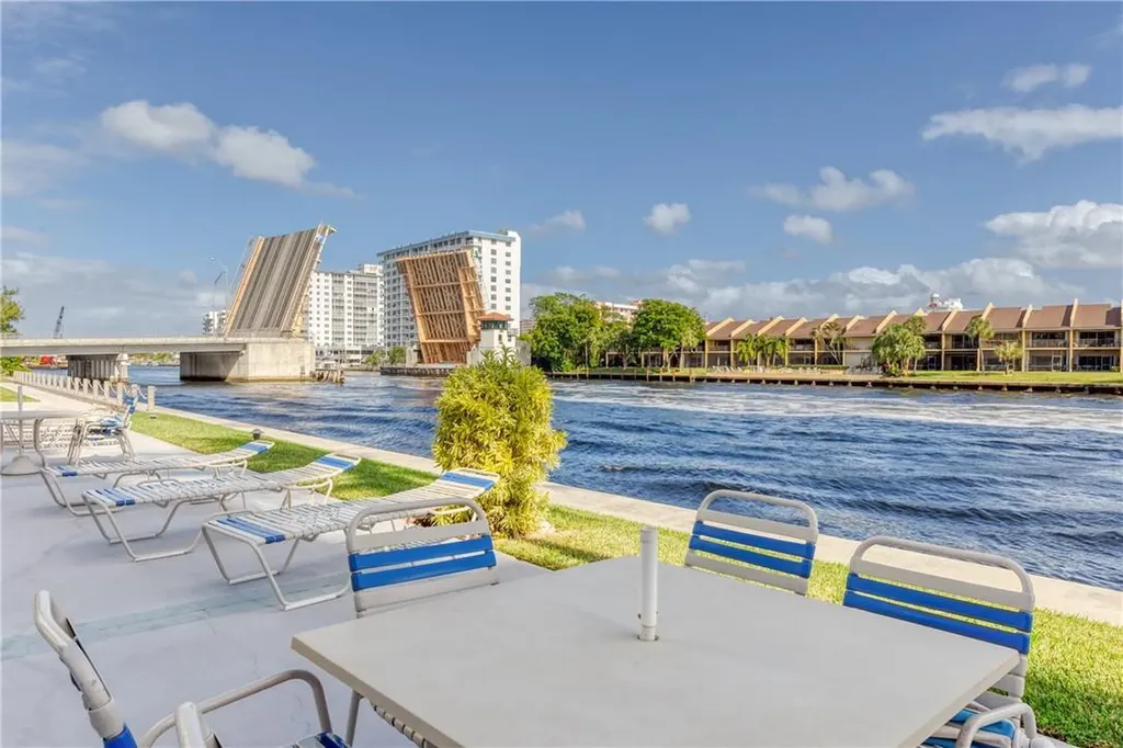 2900 NE 14th Causeway Fort Lauderdale FL 33062