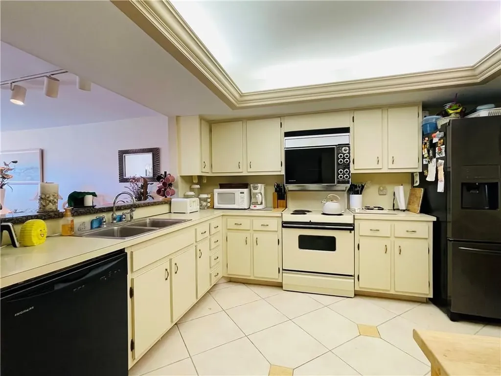 2900 NE 14th Causeway Fort Lauderdale FL 33062
