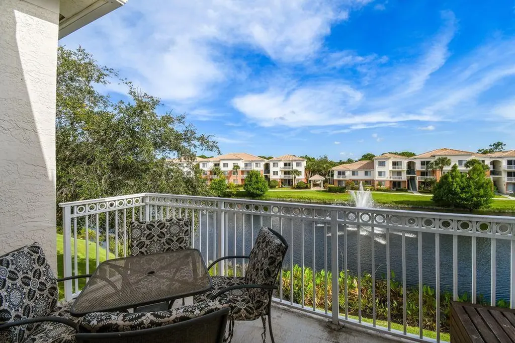 7302 W Myrtlewood Circle Circle W Palm Beach Gardens FL 33418