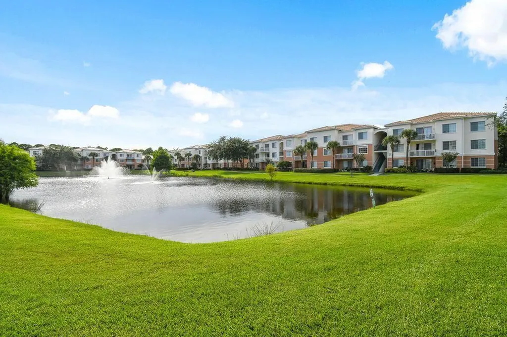 7302 W Myrtlewood Circle Circle W Palm Beach Gardens FL 33418